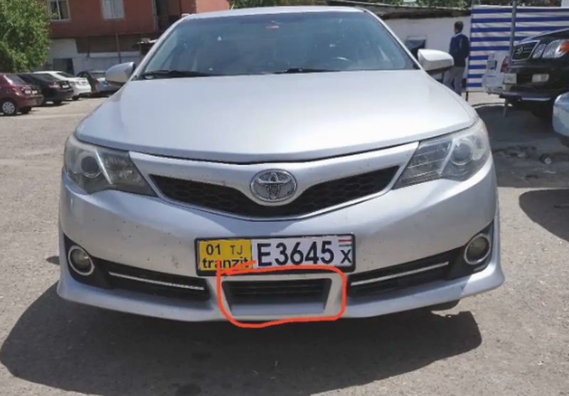 Решетка нижняя от Toyota Camry 2012